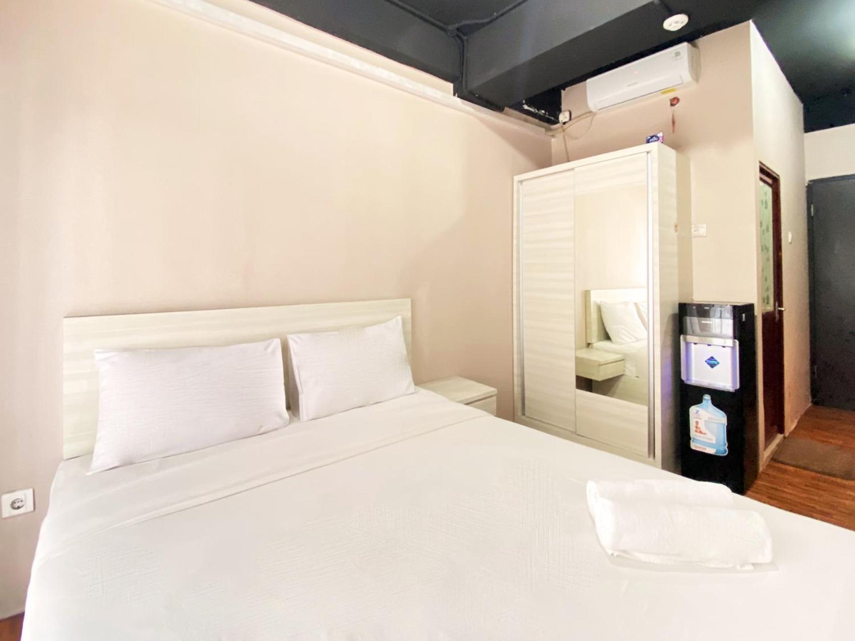 Comfort Minimalist At 3rd Floor Grand Afrika By Travelio Bandung